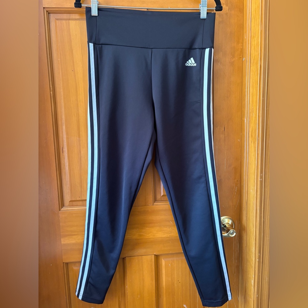 AreoReady Black Leggings with White Stripes